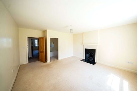 Attractive farmhouse with views of Hadrian's Wall, historic grounds, useful outbuildings, and development potential. Well-connected by road and rail. - Photo 2