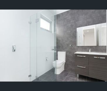 Spacious architecturally designed 2 level home, perfect for a large... - Photo 6