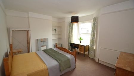44 Priory Road, EX4 7AU (x4) - Photo 4