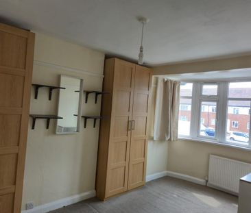 3 bedroom terraced house to rent - Photo 2