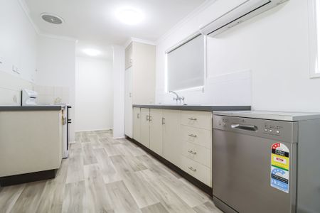 FEEL AT HOME THE MOMENT YOU ARRIVE AT 3 WATFORD STREET, TELINA. - Photo 5