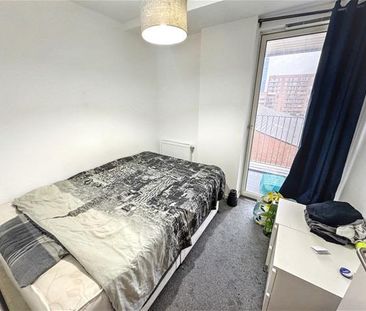 2 bedroom flat to rent - Photo 5