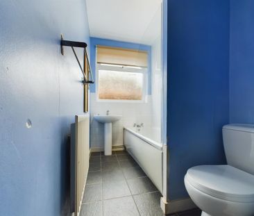 2 bedroom terraced house to rent - Photo 6