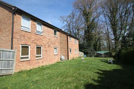 Woolwich Close, Bursledon Green, Hampshire, SO31 - Photo 5