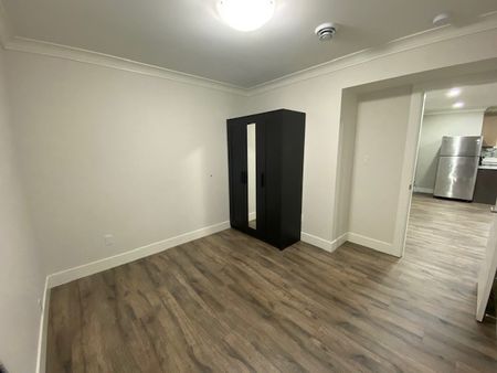 Suite in a Great Neighbourhood - Photo 3