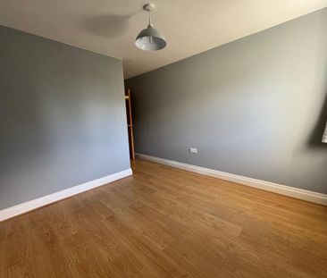 2 bedroom property to rent - Photo 3
