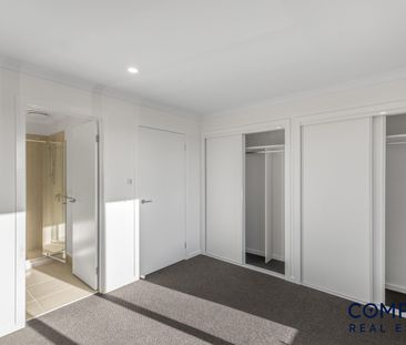 9 Picture Street, Mambourin VIC 3024 - House For Rent | Domain - Photo 6