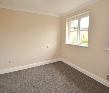 3 bedroom end of terrace house to rent - Photo 6