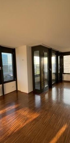ÜBER DEN DÄCHEN VON FRANKFURT - SKY-APPARTEMENT - Photo 1