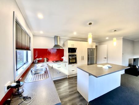 Fully Furnished 3-Bedroom Home in Ebdentown - Photo 2