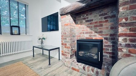 2 bedroom townhouse to rent - Photo 3