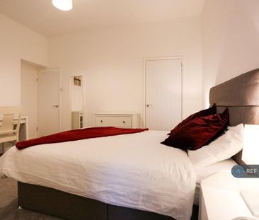 3 bedroom end of terrace house to rent - Photo 4