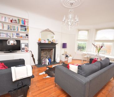 Flat to rent - Burnt Ash Road, Lee, SE12 - Photo 3