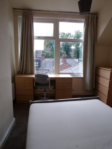 7 bedroom house to rent - Photo 3