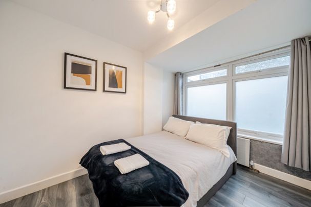 Kersfield Road, Putney, London, SW15 - Photo 1