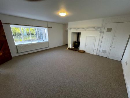 2 bedroom cottage to rent - Photo 2