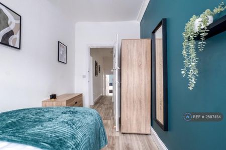 1 bedroom in a house share to rent - Photo 5