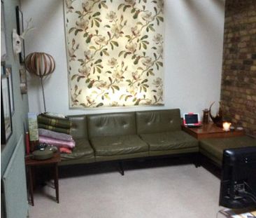2 Bed Terraced House, Albany Mews, SE5 - Photo 4