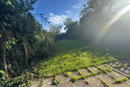 Fairy Dell, BINGLEY - Photo 3