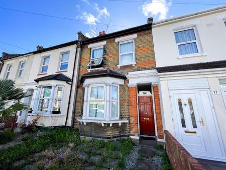 2 bedroom terraced house to rent - Photo 5