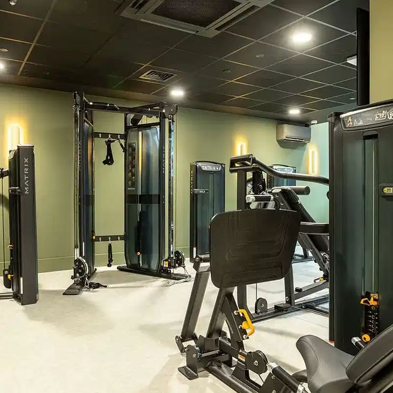 Deluxe Ensuite Plus (Floors 1-9) - Photo 1