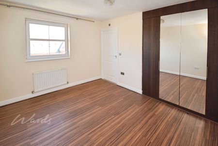 4 bedroom terraced house to rent - Photo 5