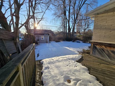 For Lease - 68 Monkton Avenue, Toronto, Ontario - Photo 2