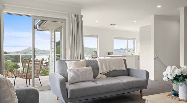 A modern home with a harbour view! - Photo 1