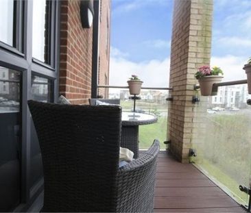 Atlas Way, Milton Keynes - Photo 1