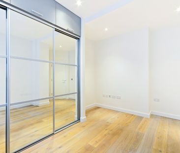 1 Bedroom Flat, Rupert Street, London, Greater London, Soho, W1D - Photo 4