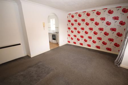 1 bedroom Apartment to let - Photo 4