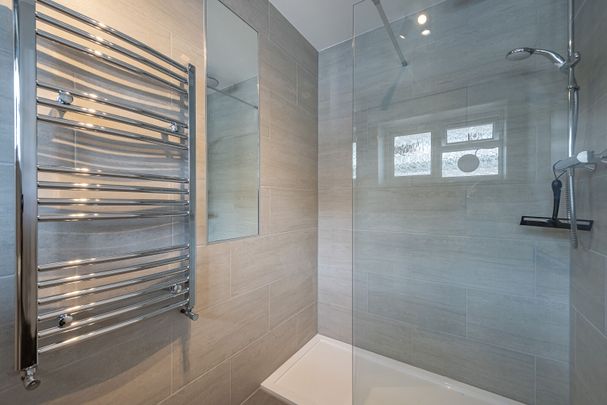 Available unfurnished from 19/12/2025 - Photo 1