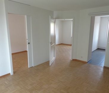 Schöne Genossenschaftswohnung in Bözingen mit Balkon / Appartement ... - Photo 2