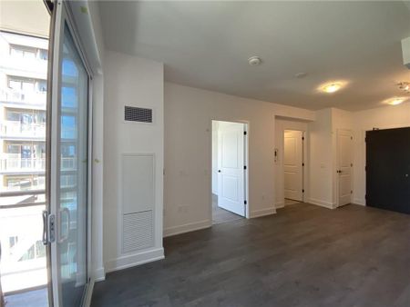 For Lease - 2343 Khalsa Gate Unit# 340, Oakville, Ontario - Photo 2