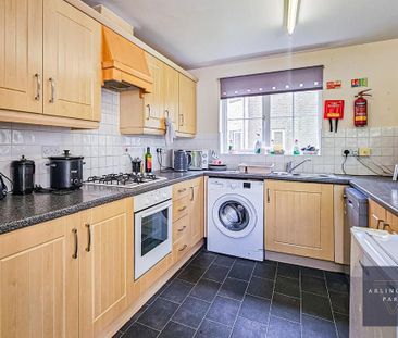 1 bedroom in a house share to rent - Photo 3