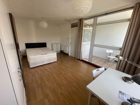 Room in a Shared House, Halyard House, E14 - Photo 2