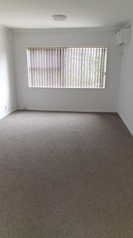 Property ManagementFlat 41 Cockayne Cres, Sunnynook - Unit for Rent - Photo 3