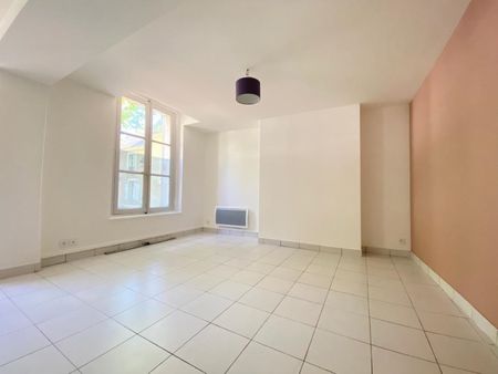 Location Appartement 2 Pièces 54 m² - Photo 4