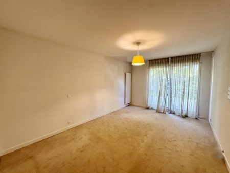 Superb apartment just a stone's throw from the city center - Photo 3