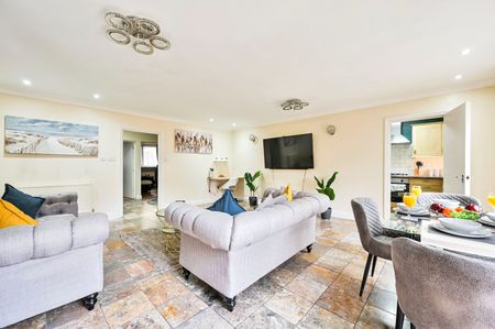 2 Bed Flat, Atherton Mews, E7 - Photo 4