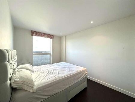 Pump House Crescent, Brentford, TW8 - Photo 4