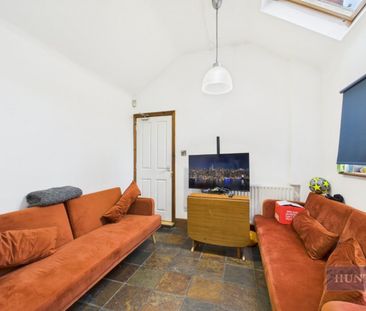 5 bedroom House To Let Total Size: 1291 SQ FT - Photo 1