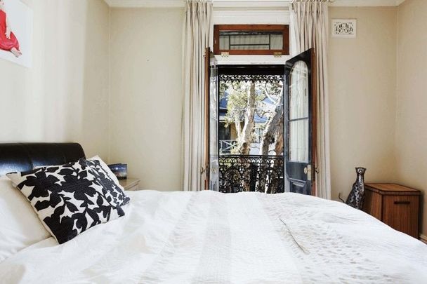 Three Bedroom Renovated Terrace with Detached Studio - Photo 1