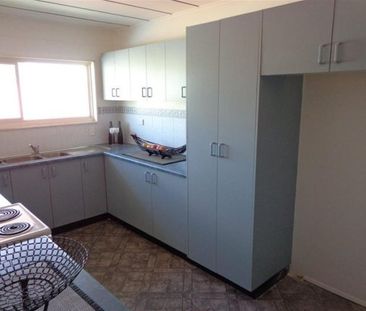 3 BEDROOM 1 BATHROOM UNIT IN KIRWAN - Photo 5