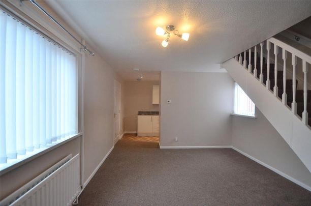 2 bedroom terraced house to rent - Photo 1