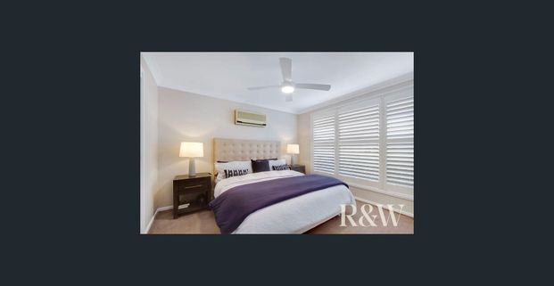 LARGE FAMILY HOME WITH POOL - Photo 1