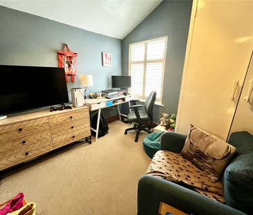 3 Bedroom - Photo 6