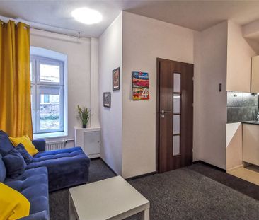 Kawalerka w centrum na wynajem, niskie opłaty - Photo 3