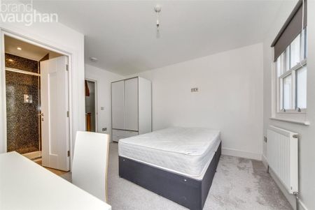 4 bedroom terraced house to rent - Photo 2