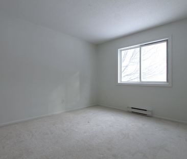 For Lease - 268 Lorry Greenberg Drive Unit# 113, Hunt Club - South ... - Photo 6